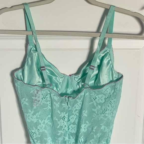 New! Victoria's Secret Waterfall Tease Lace Unlined Demi Bodysuit 47410 - Picture 8 of 14